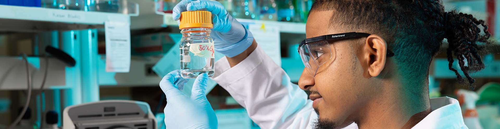 Photo of faculty and students in a Lab at Kennesaw State University